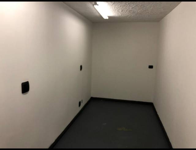 INDUSTRIAL PROPERTY TO RENT IN HENNOPSPARK